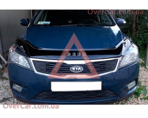 Мухобойка, дефлектор капота KIA Ceed 2009-2013 (Vip Tuning)