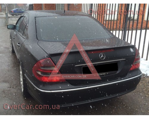 Спойлер Mercedes E-Class W211 02-09 Лип AMG (стеклопластик, под покраску)