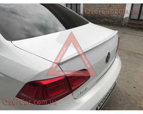 Спойлер Volkswagen Passat B7 2010-2015 Европа Лип (стеклопластик, под покраску)